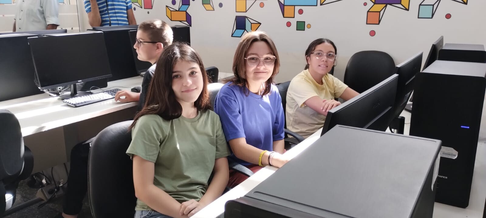 verano-tech-2.jpeg verano-tech-2.jpeg