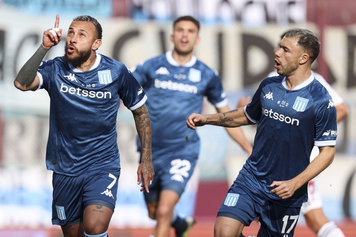 Copas: Racing, Vélez y Huracán a la cancha. La Libertadores se define en Lima