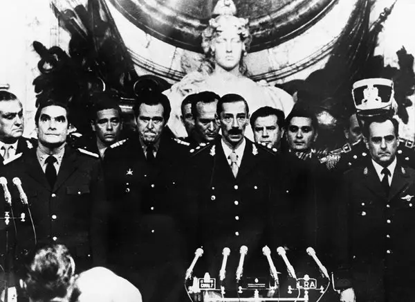 videla2-articleLarge.webp