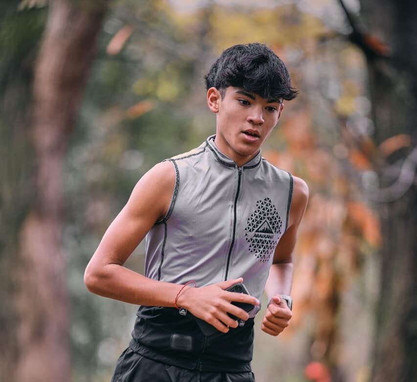 Joven promesa del trail running, con solo 15 años un barilochense brilla a nivel nacional.