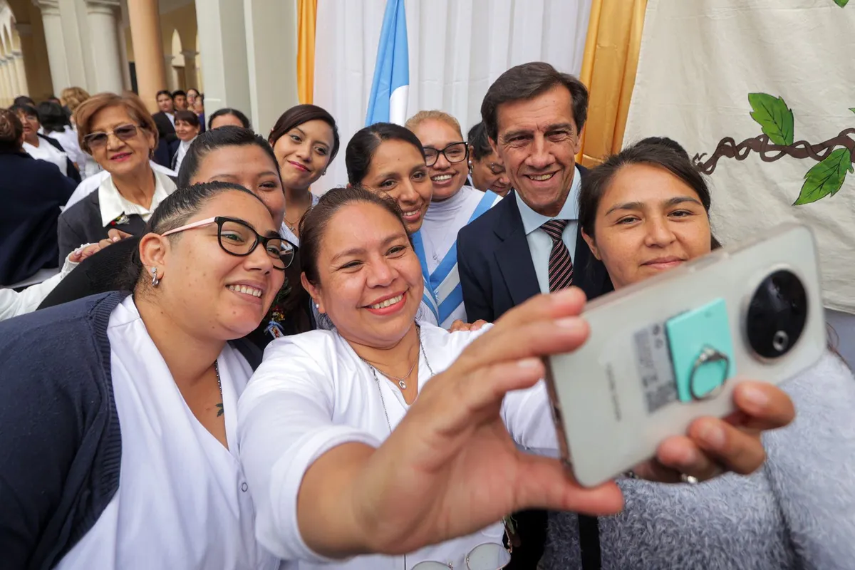 Sadir encabezó el acto por el Día Internacional de la Enfermería