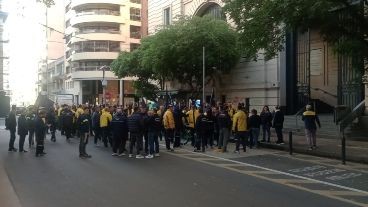 Trabajadores del Correo reclamaron por salarios y denunciaron que en las oficinas no hay ni insumos para mandar cartas documento