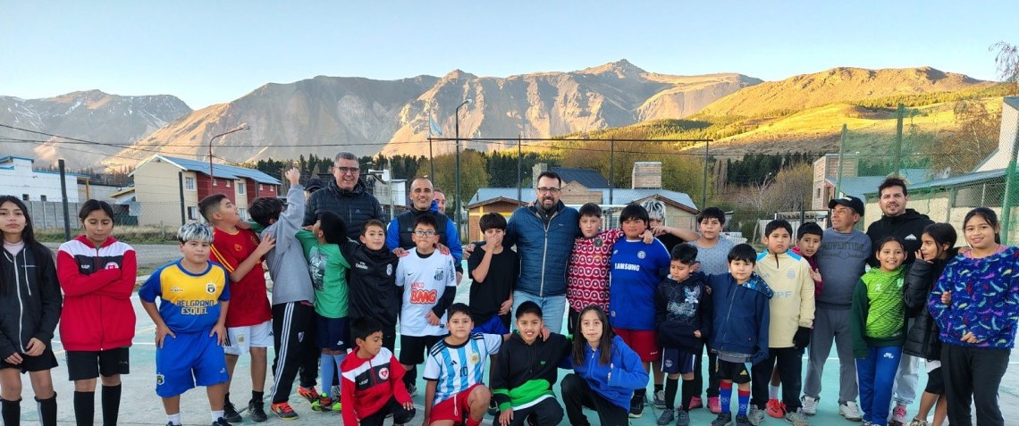 Taccetta recorrió clubes barriales y reafirmó el compromiso municipal con el deporte comunitario