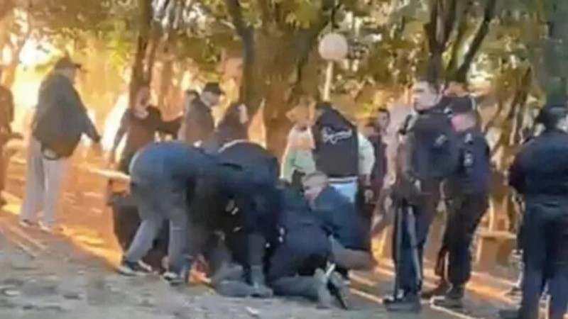 ataque_policia.jpg_674994428.jpg