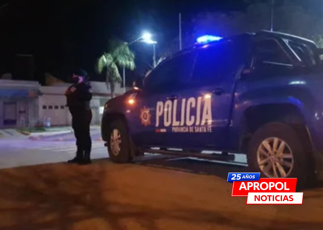 Detuvieron a una policía y dos civiles por robarle a un joven endeudado con prestamistas