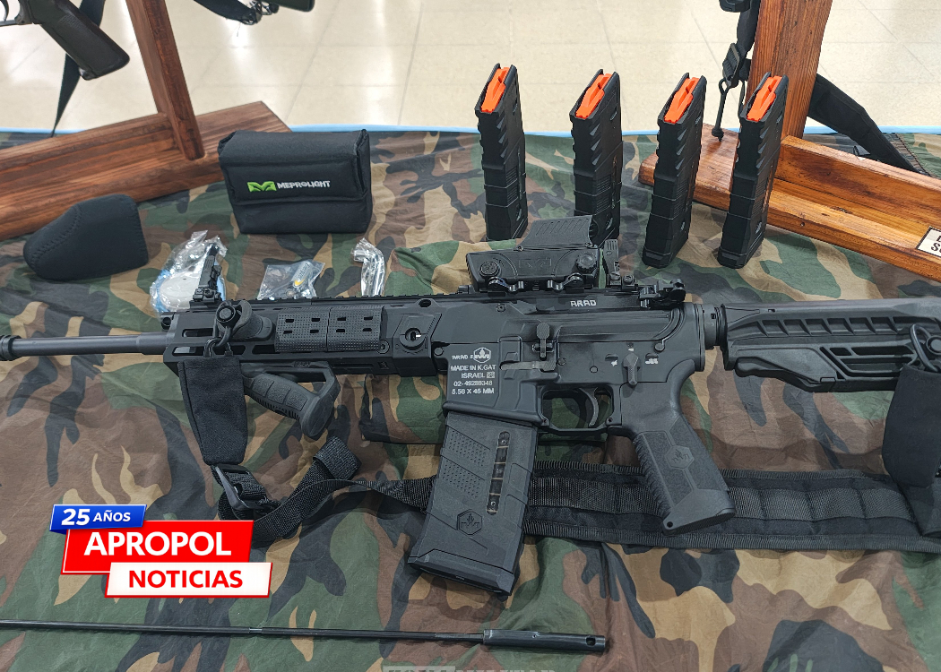 Las Fuerzas Armadas presentaron los primeros fusiles IWI ARAD que comenzarán a reemplazar al histórico FAL