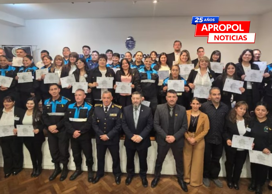 Chubut diplomó a 50 policías en prevención del suicidio