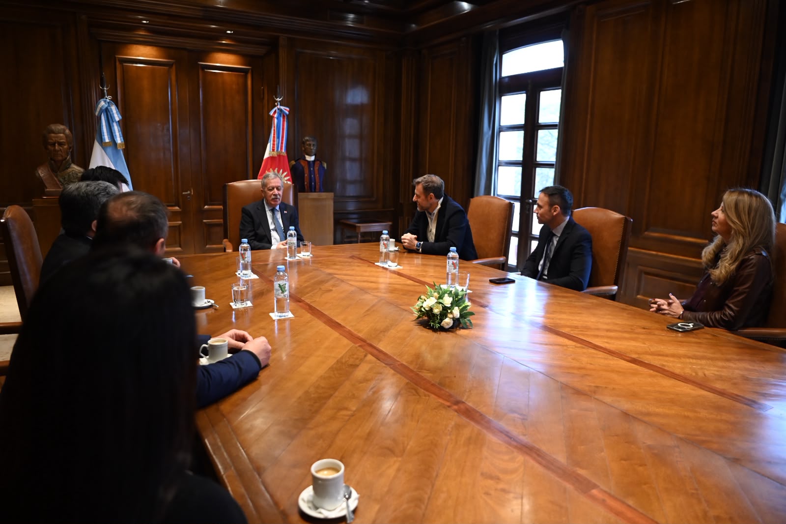 EL GOBERNADOR ELÍAS SUÁREZ RECIBIÓ EN CASA DE GOBIERNO AL PRESIDENTE DE LA CÁMARA DE LA INDUSTRIA ARGENTINA DEL SOFTWARE
