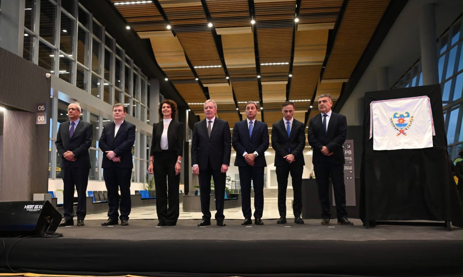 EL GOBERNADOR ELÍAS SUÁREZ INAUGURÓ LA NUEVA TERMINAL DE ÓMNIBUS DE LAS TERMAS DE RÍO HONDO