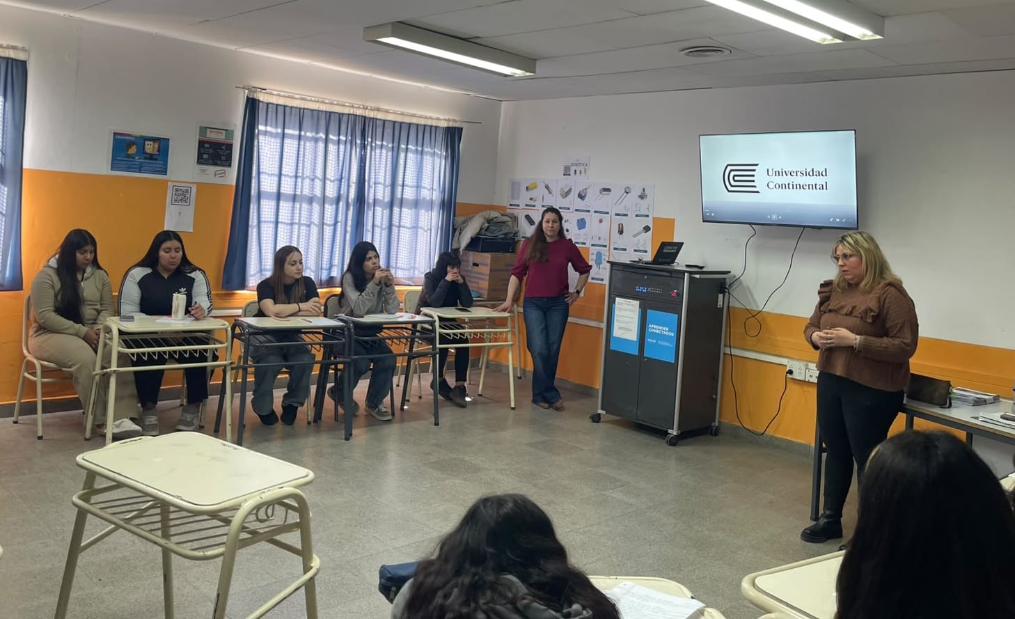 Estudiantes de la Escuela N.º 7705 recibieron herramientas para su primera búsqueda laboral
