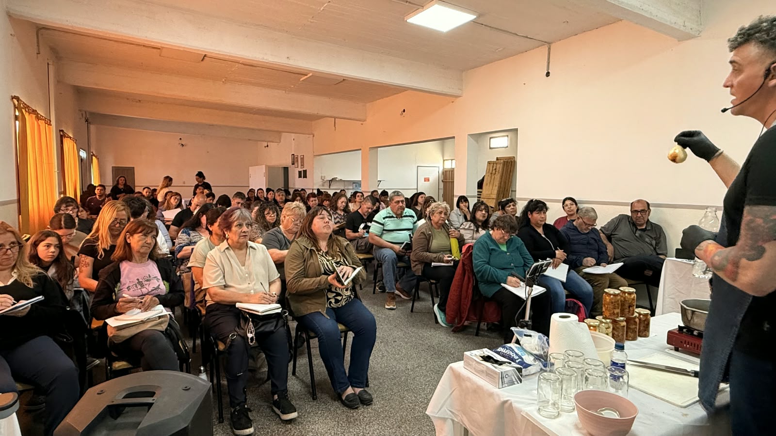 Dulces y conservas: más de 90 vecinos participaron de la propuesta de ADER e INTA