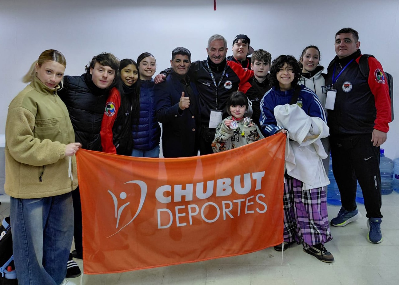 Deportistas chubutenses obtuvieron tres títulos nacionales y 12 medallas en el Torneo Argentino de Karate