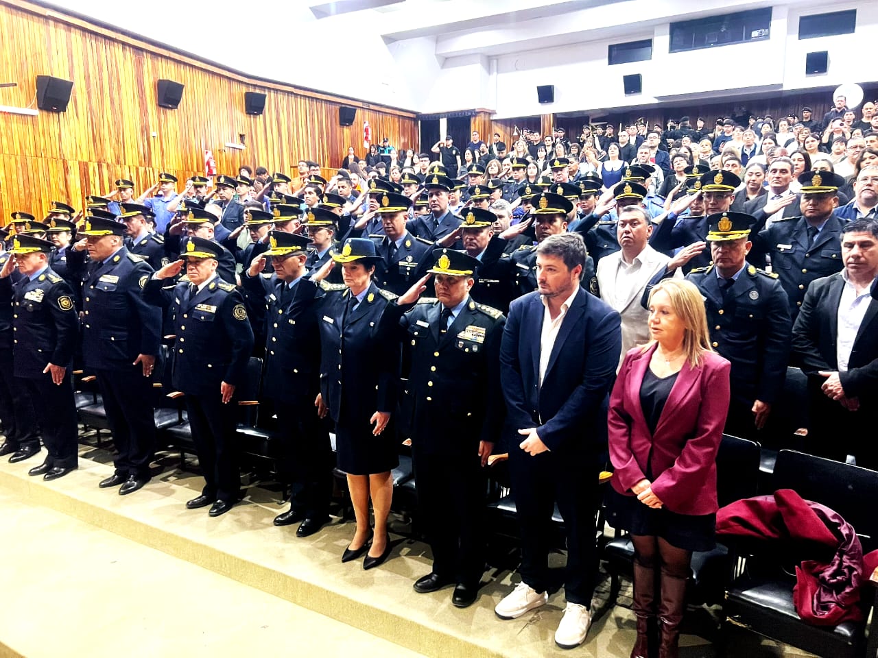 La Policía del Chubut realizó el acto de finalización del Curso de Oficiales y Estado Mayor