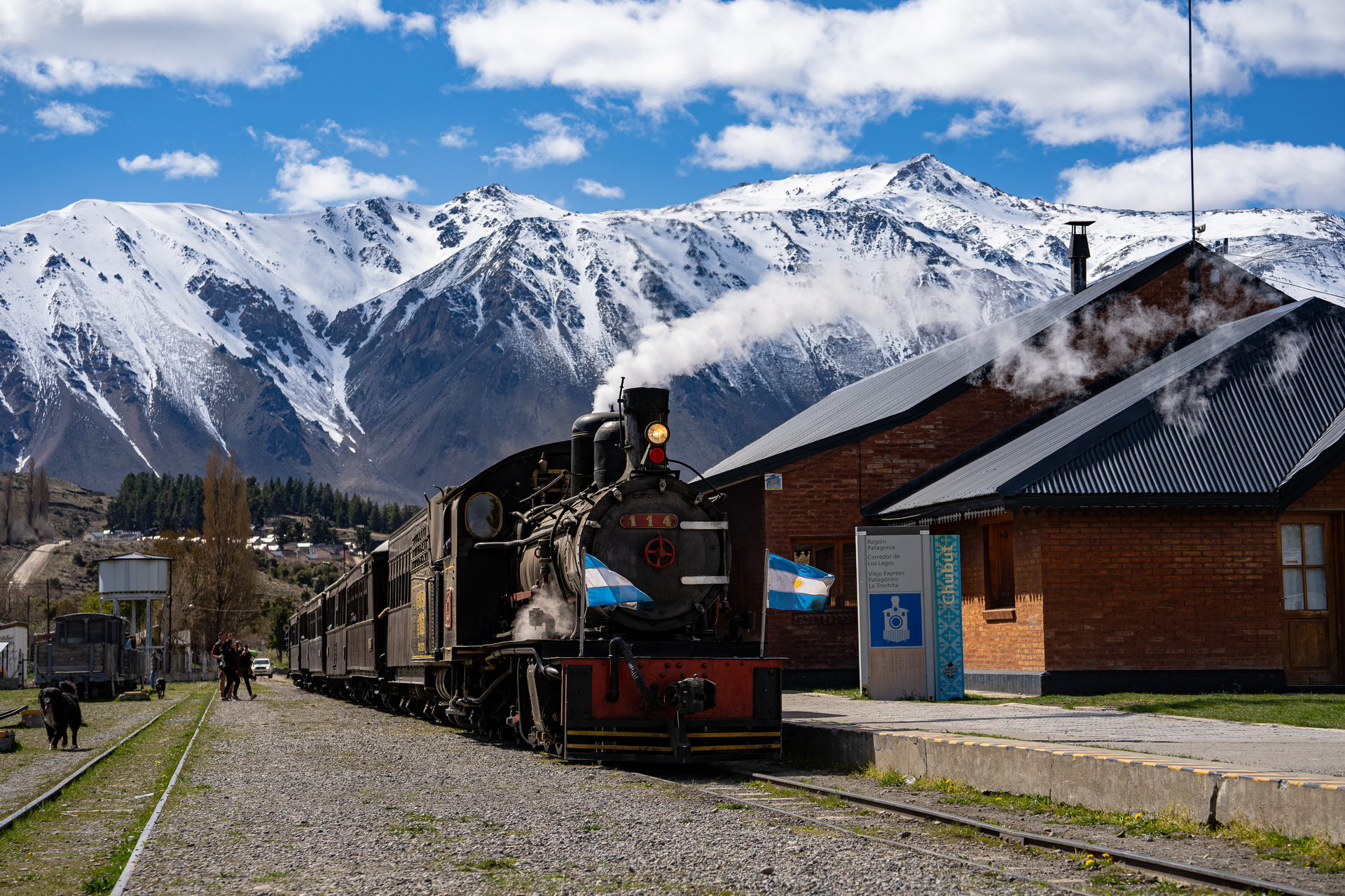 “La Trochita”: la Estación Esquel suma una locomotora para concretar más de 40 salidas durante octubre