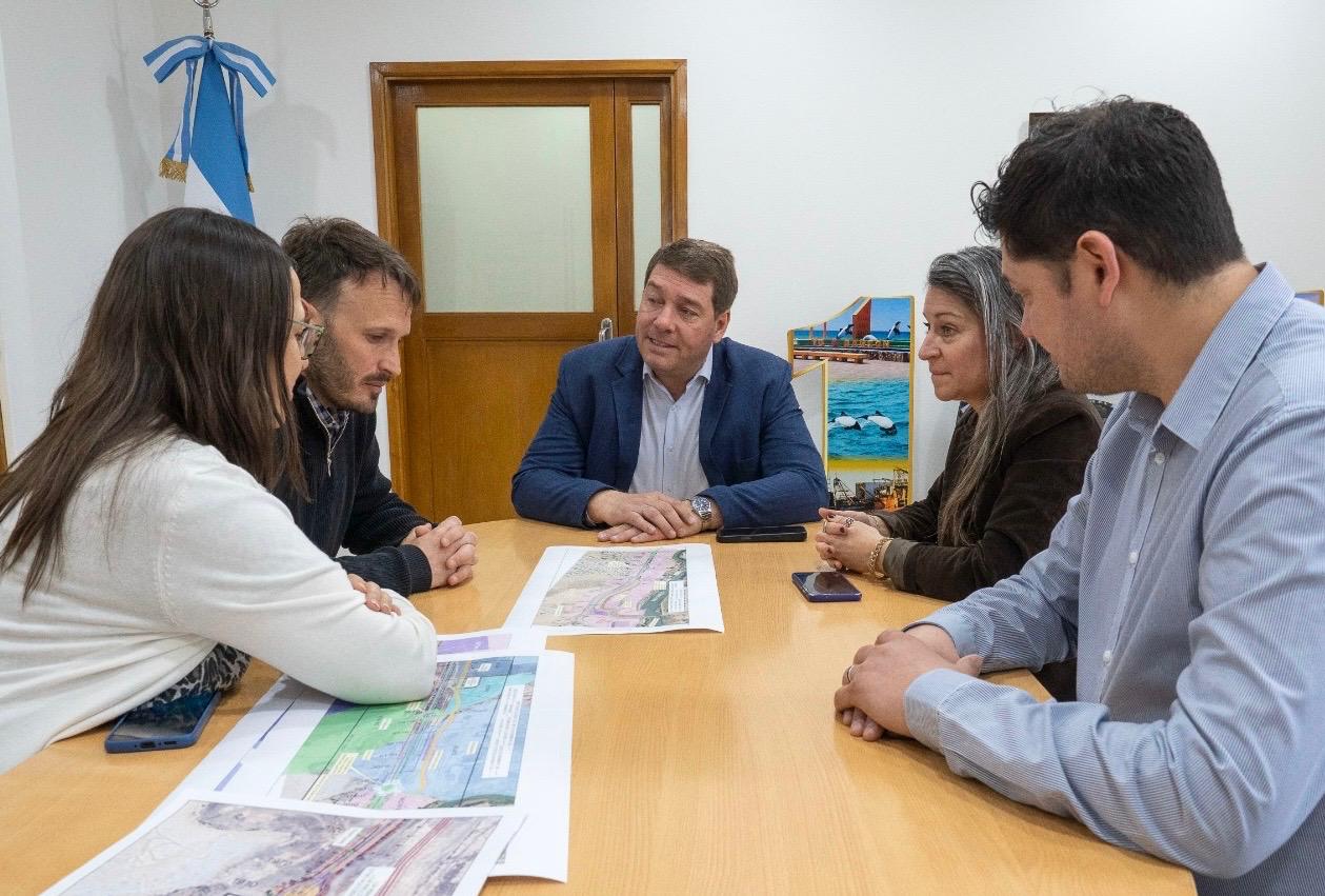 Municipio y Vialidad Provincial analizaron aspectos del proyecto de la doble trocha Rawson-Trelew