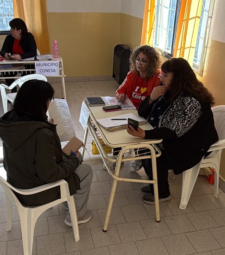Más de 30 propiedades del barrio Gregorio Mayo están en proceso de regularización