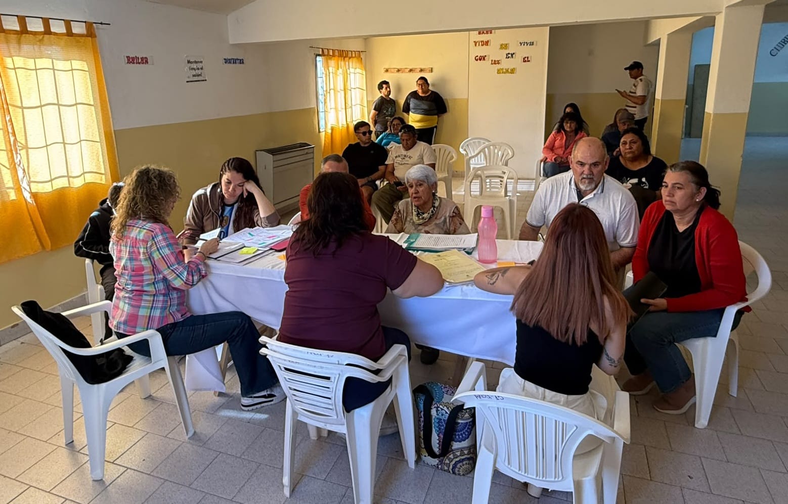 El Municipio lleva a los barrios la regularización de títulos de propiedad pendientes