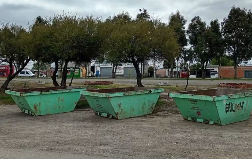 Eco Capital reubicó tres volquetes en el barrio Gregorio Mayo