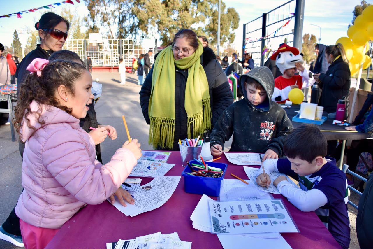 Trelew: el Municipio participó de una jornada de promoción y prevención de la salud en la plaza Alfredo García