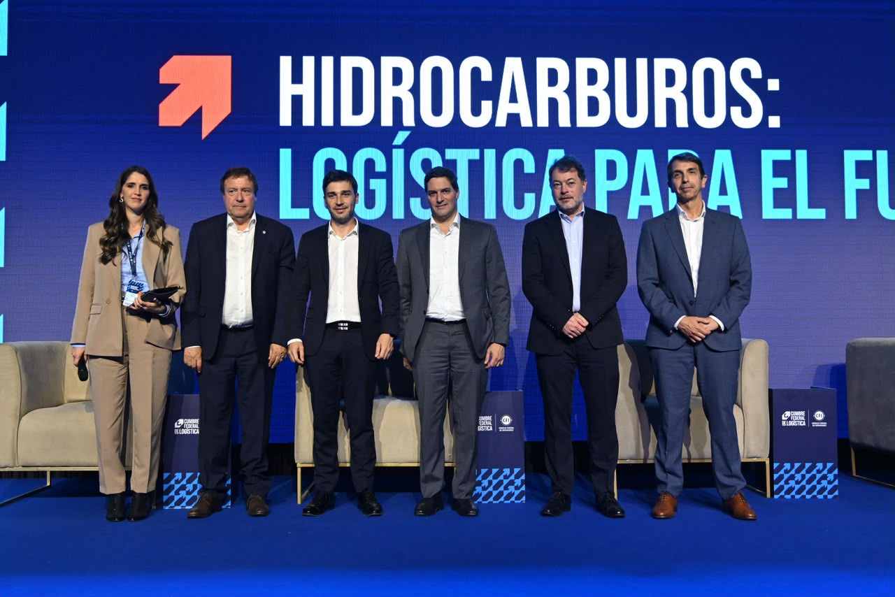 Cumbre Federal de Logística: Torres destacó el acuerdo de competitividad de Chubut como modelo para impulsar inversiones