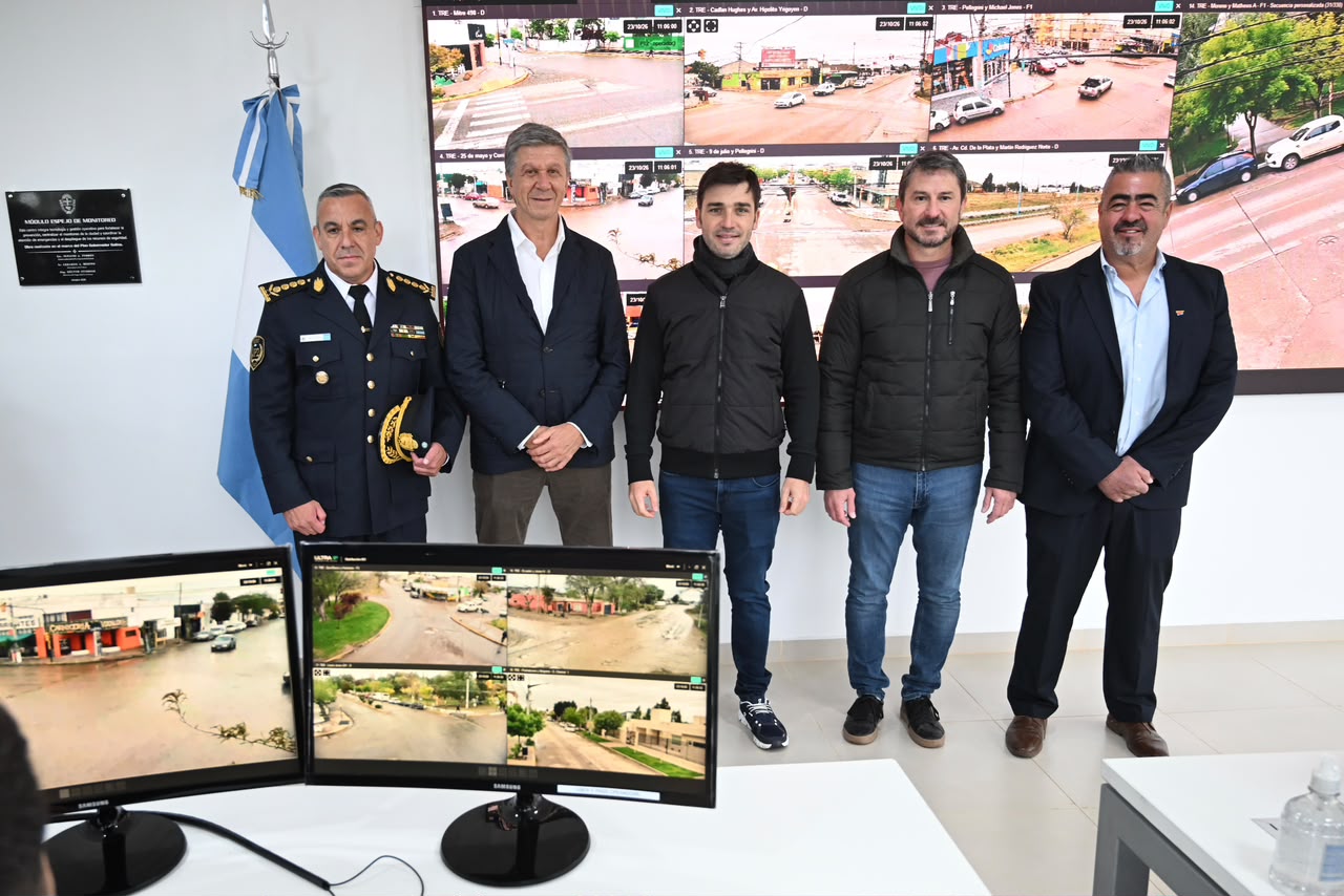 Torres puso en marcha en Trelew el sistema de videovigilancia más avanzado de la Patagonia, con inteligencia artificial, reconocimiento facial y detección de patente