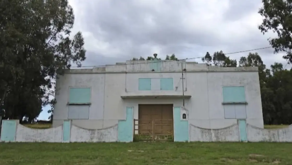 Allanan una vivienda en Carhué y detienen a un hombre por el robo a un club en Erize