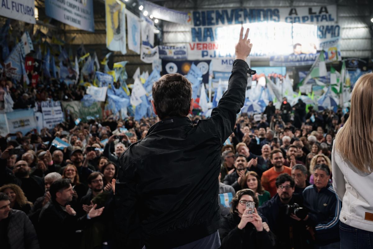 Kicillof mira a la Rosada: pidió «abrazarse» en unidad y se anotó para recorrer el país
