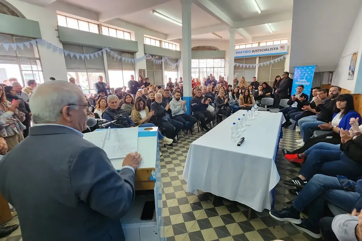 ENCUENTRO SECCIONAL DEL FRENTE RENOVADOR EN PATAGONESHoy tuve la oportunidad de recibir en Carm (1) (1).webp