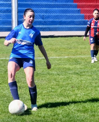 Daiana y Camila Poeig marcaron los goles del triunfo de San Martín de Saavedra ante Atlético Huanguelén