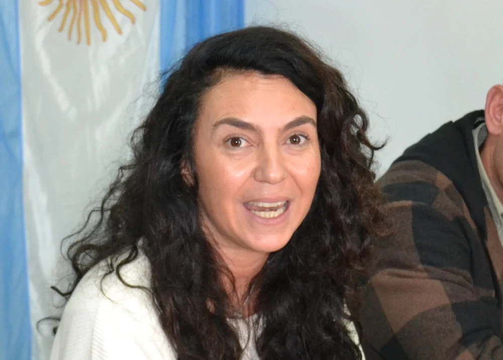 Merquel advirtió por el crecimiento de la demanda social en Saavedra y cuestionó los recortes de Nación