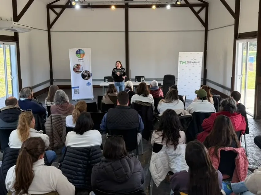 Más capacitación para fortalecer la experiencia de quienes visitan la Comarca