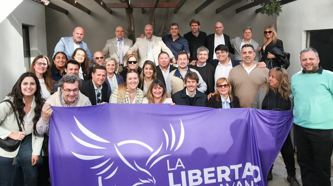 El concejal Raúl Zentner participó del primer Encuentro Provincial de Concejales de La Libertad Avanza