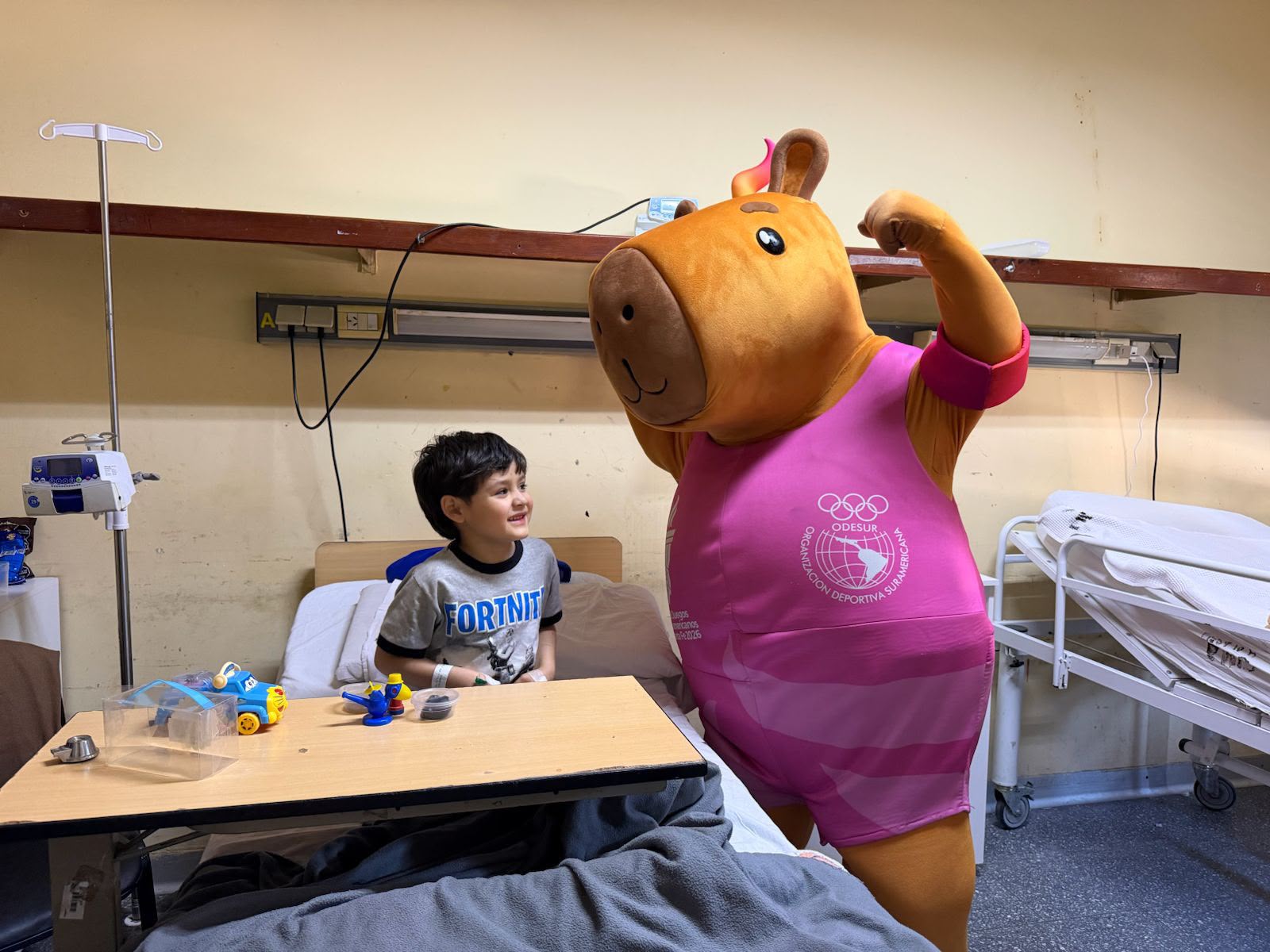 S.jpeg Santa Fe-Los Juegos Suramericanos llegaron al Hospital Alassia para compartir una jornada especial