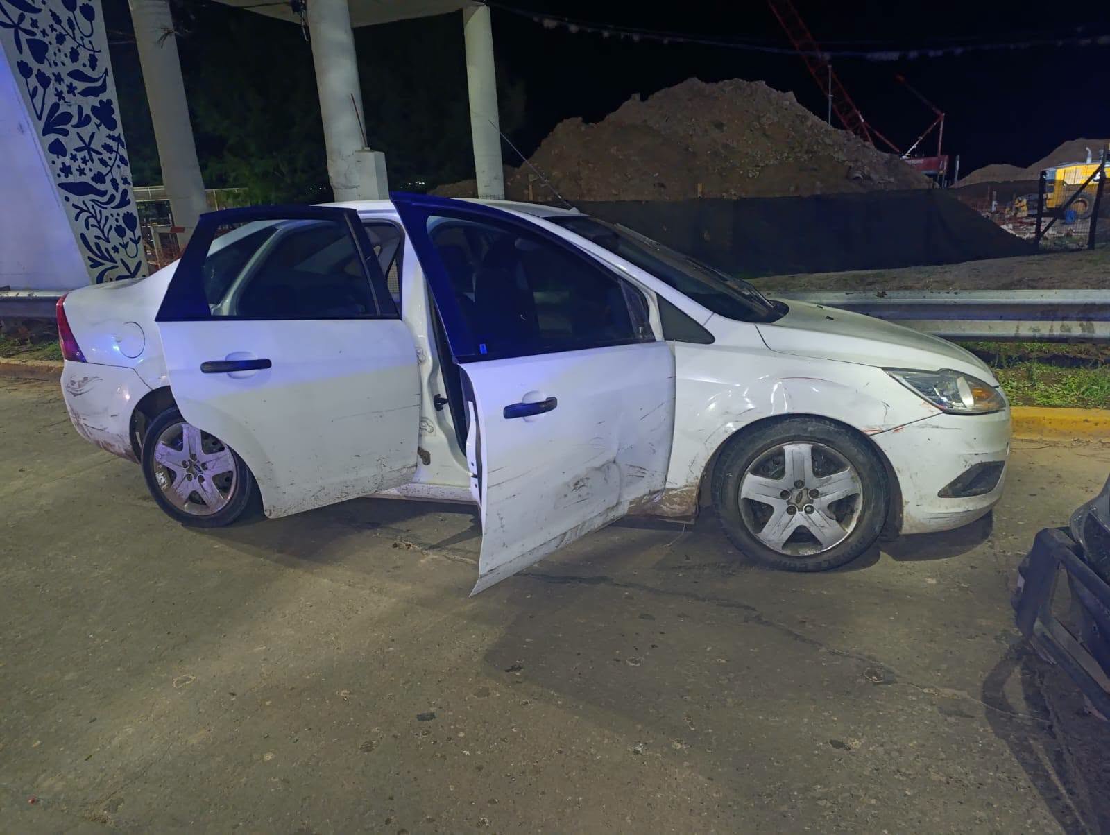 AGENTES DEL CRE DE GRANADERO BAIGORRIA RECUPERARON UN AUTO ROBADO Y ATRAPARON A SIETE MENORES DE EDAD QUE IBAN A BORDO AGENTES DEL CRE DE GRANADERO BAIGORRIA RECUPERARON UN AUTO ROBADO Y ATRAPARON A SIETE MENORES DE EDAD QUE IBAN A BORDO