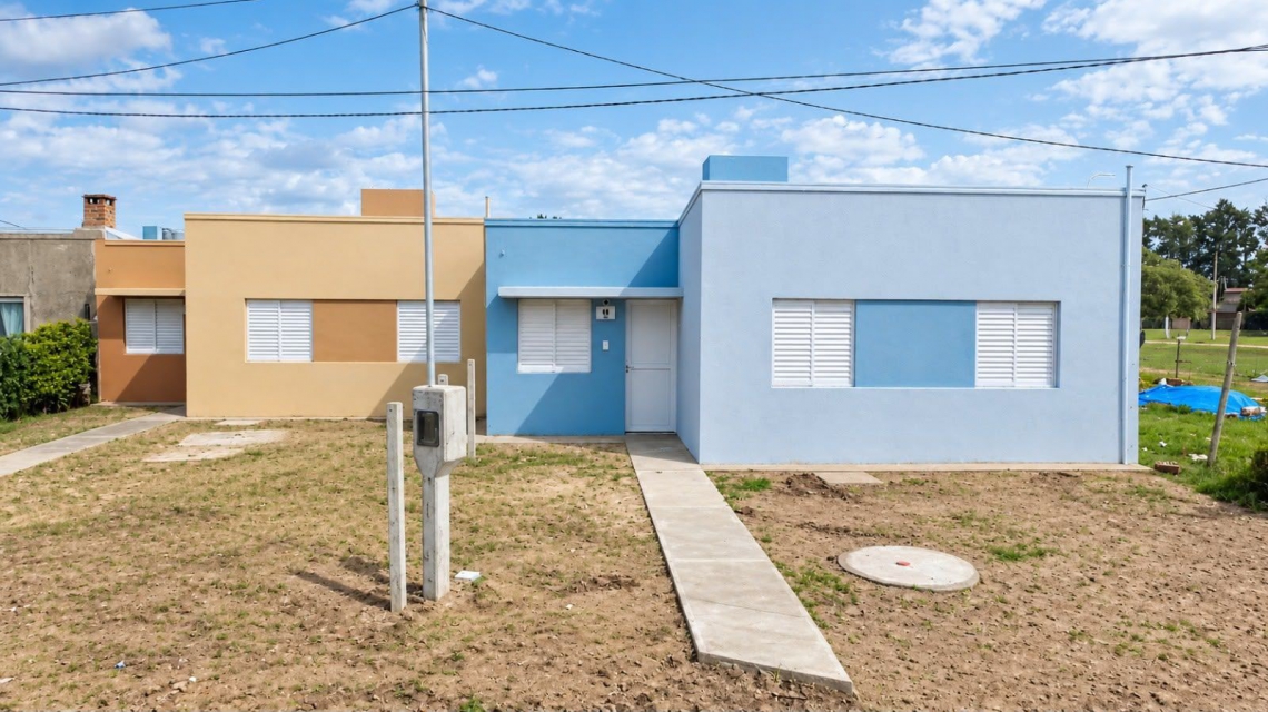 La gestión de Pullaro sorteó 20 nuevas viviendas para familias de Santa Rosa de Calchines La gestión de Pullaro sorteó 20 nuevas viviendas para familias de Santa Rosa de Calchines