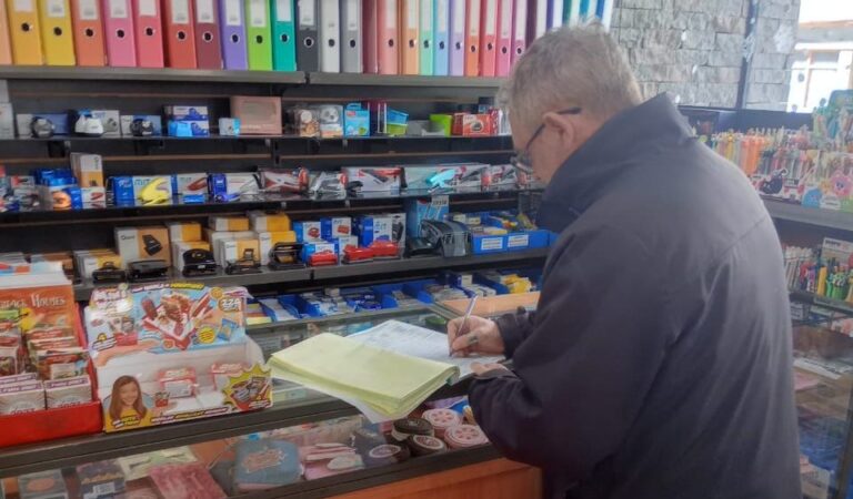OMIDUC refuerza los controles por juguetes “squishy” alcanzados por la prohibición