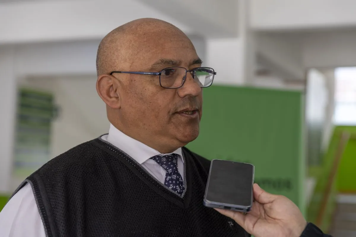 lg (1).webp EL REGISTRO CIVIL LLEGA A LAS ESCUELAS DE BARILOCHE PARA FACILITAR LA RENOVACIÓN DEL DNI