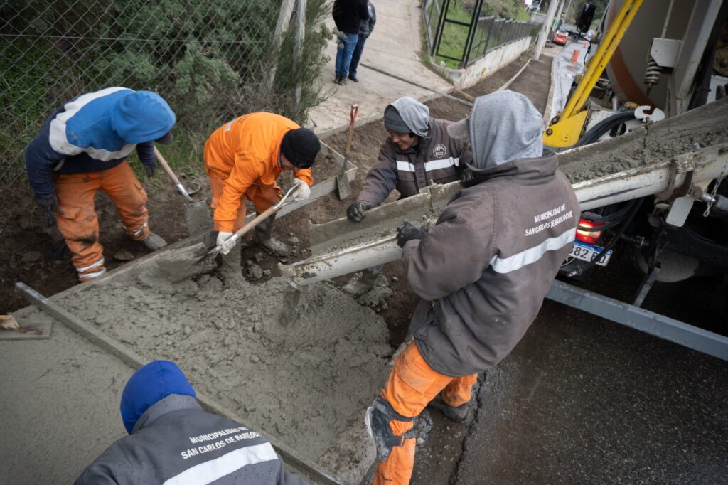 Una mejora concreta: la Municipalidad finaliza 500 metros de vereda en Pasaje Gutiérrez