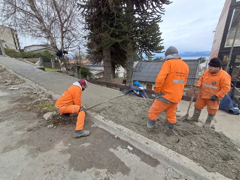 Ya son 95 metros de nueva vereda y cordón cuneta en Segundo Sombra