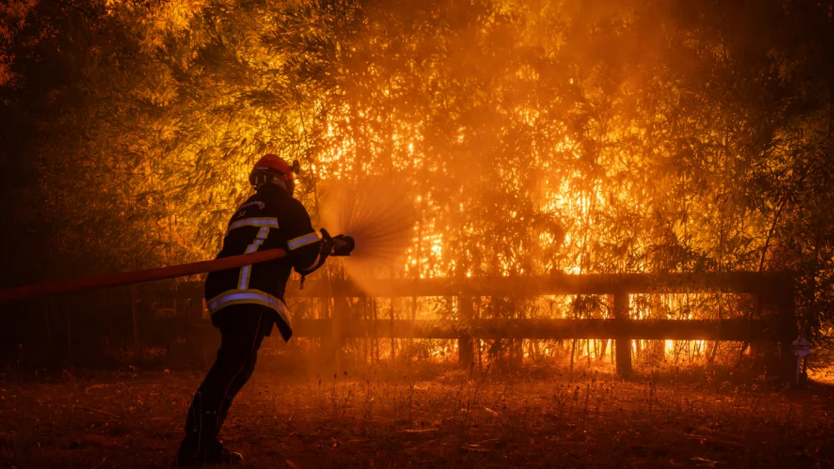 Incendios en Europa: hay más de 330.000 personas evacuadas en España, Italia y Francia
