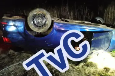 TUVOZ CAROLINA.webp Conocida cantante de cumbia sufrió el vuelco con su auto en ruta de Corrientes