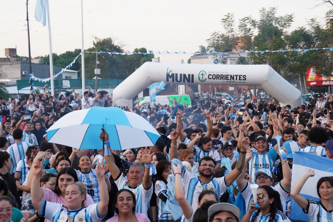 Cábala Inrrompible Argentina heroica: el Fan Fest municipal volvió a ser cábala para un histórico triunfo ante Inglaterra