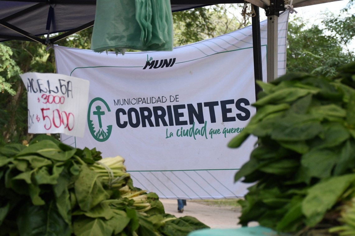 Las Ferias de la Ciudad continúan recorriendo espacios públicos con ofertas y productos frescos