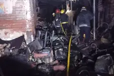 incendio.webp Dramático relato tras incendio y femicidio en Corrientes: «Le gritaba a Ayma que salga… pero ya era tarde»