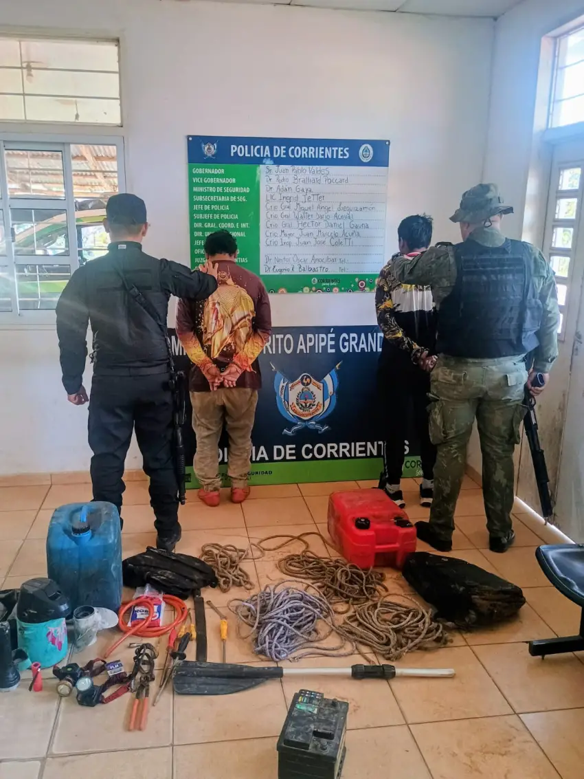 pescadores.webp Pescadores paraguayos fueron demorados con 39 bogas en un área de reserva