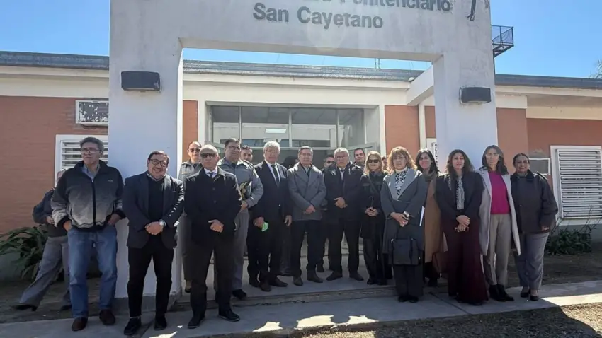 poder.webp Inspeccionaron el Instituto Penal Juvenil en el marco de la implementación del nuevo sistema en Corrientes