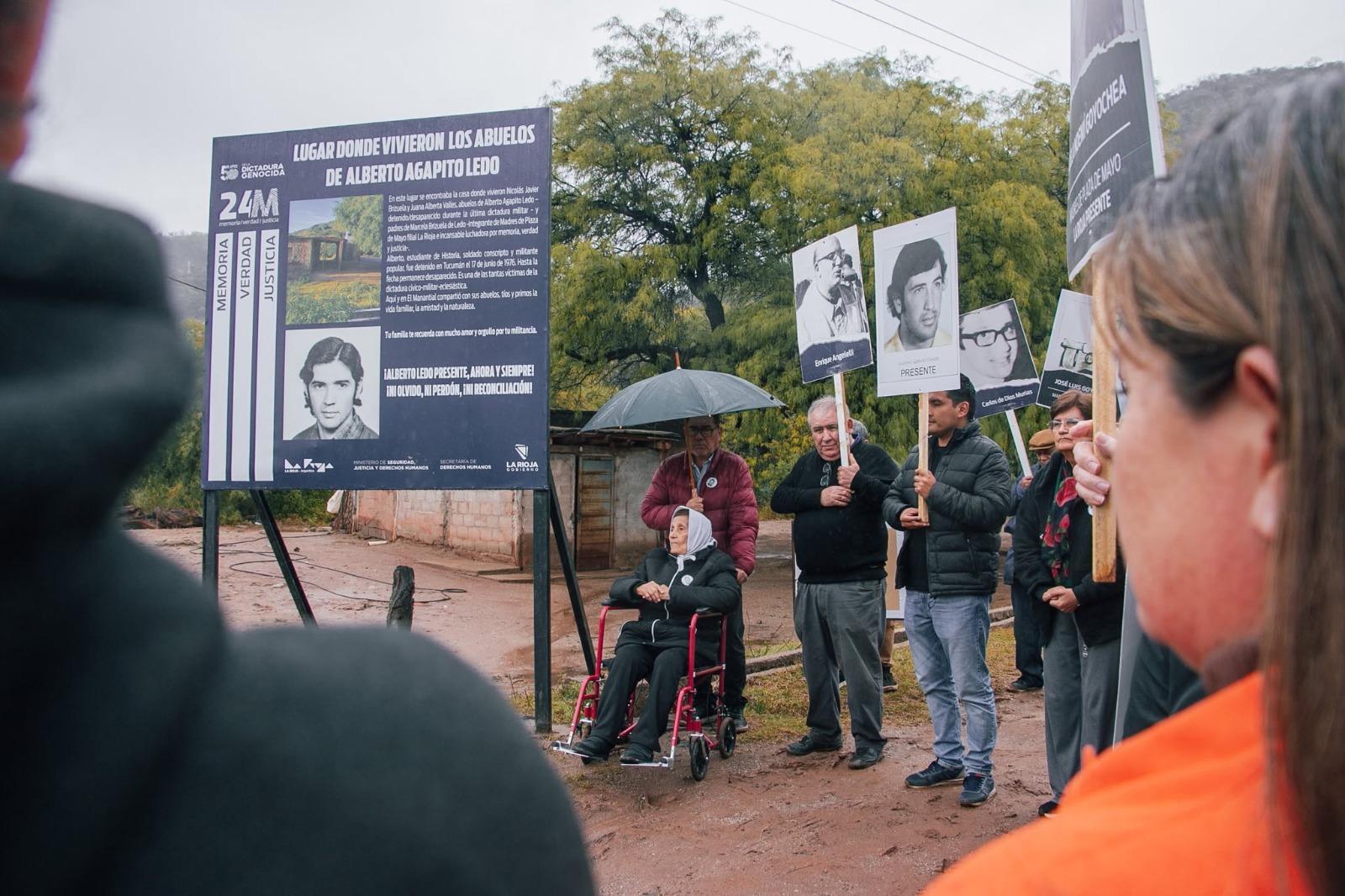 Señalizan en Nacate un sitio de memoria en homenaje a Marcela Brizuela de Ledo y a su hijo Alberto