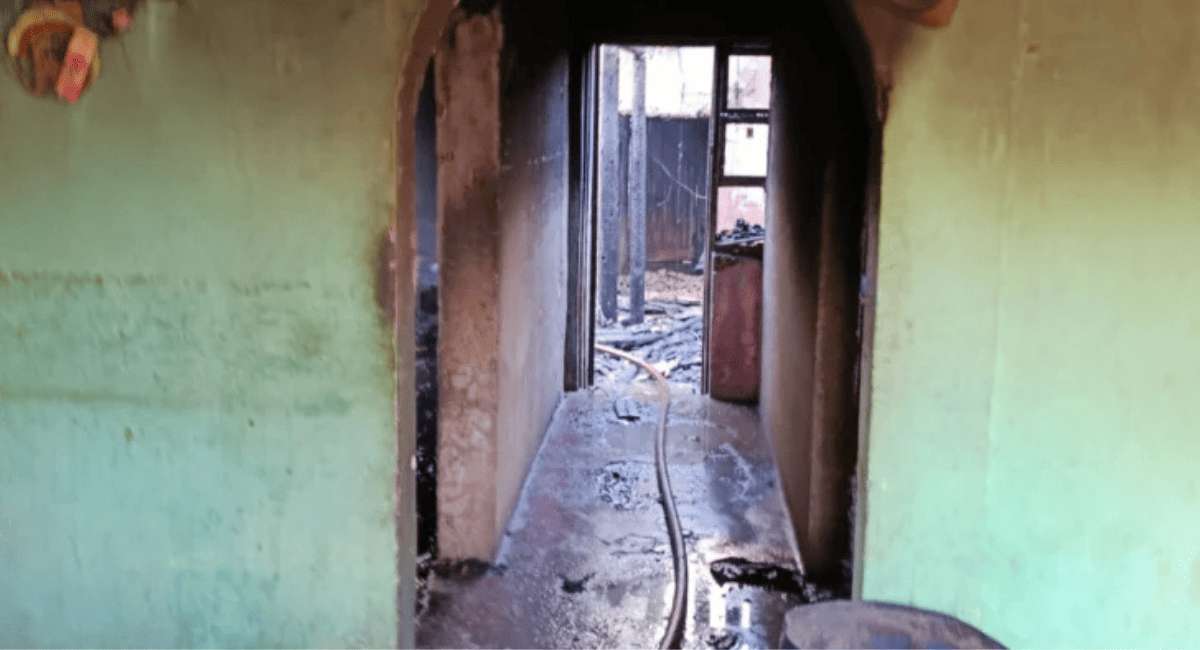 Un incendio consumió pertenecias dentro de una vivienda en Chimbas