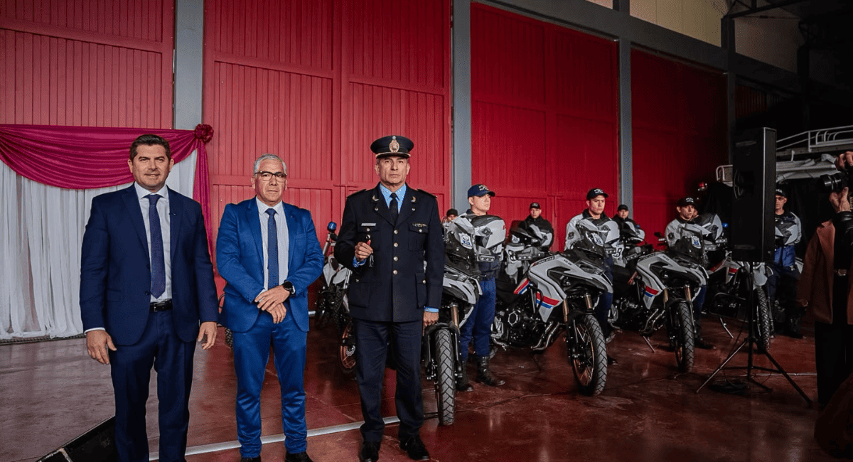 ¡Más patrullaje en San Juan! Sumaron 36 motos 0km y capacitan a la Policía con pistolas Tase ¡Más patrullaje en San Juan! Sumaron 36 motos 0km y capacitan a la Policía con pistolas Tase