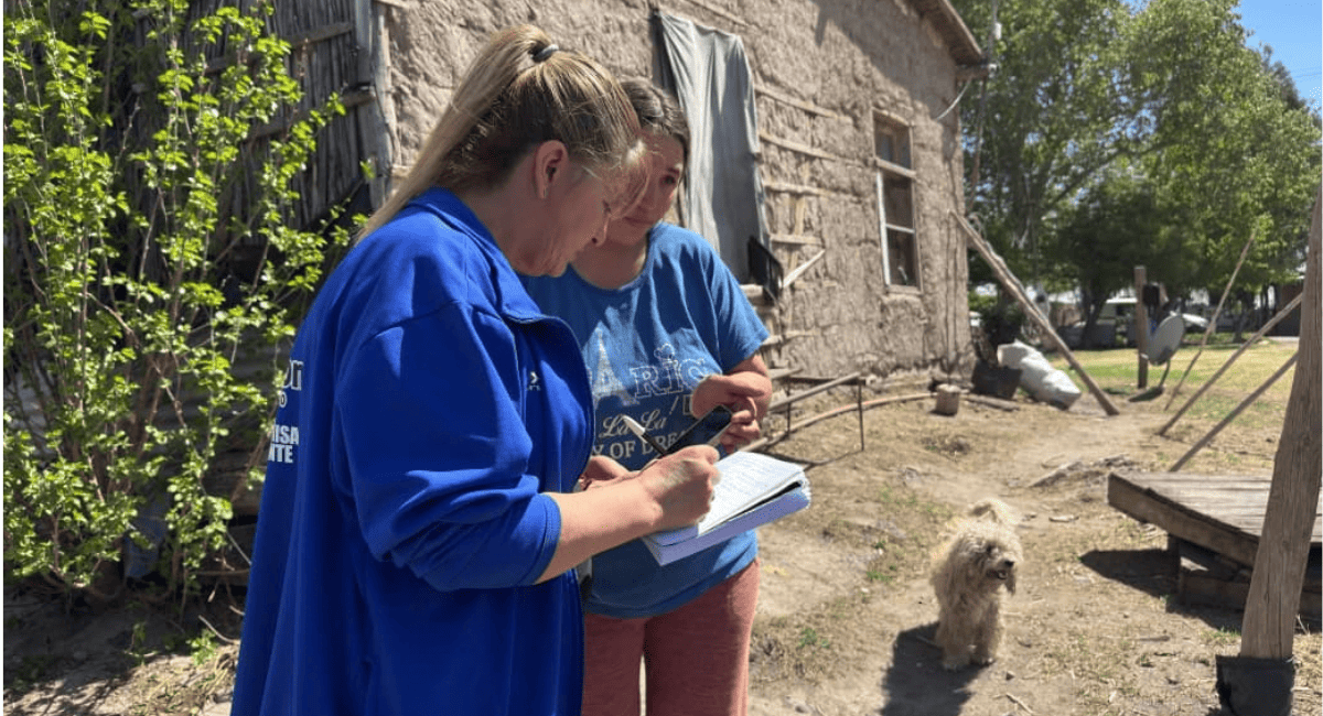 Rawson asiste a las familias afectadas por los incendios en Médano de Oro y El Medanito.